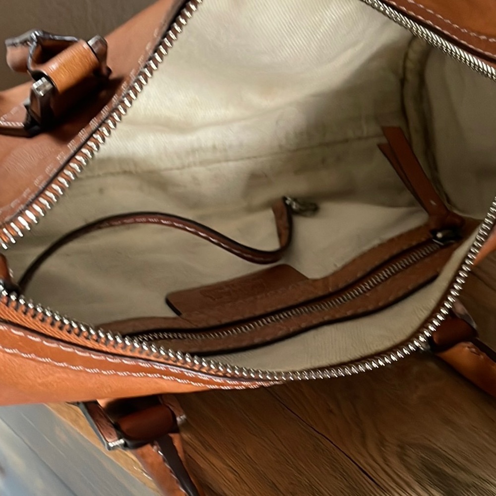 Vintage Michael Kors Tan Leather Barrel Satchel - Picture 14 of 15